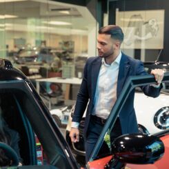 Joost Verhagen Junior Verkoopadviseur MINI Van Laarhoven Eindhoven